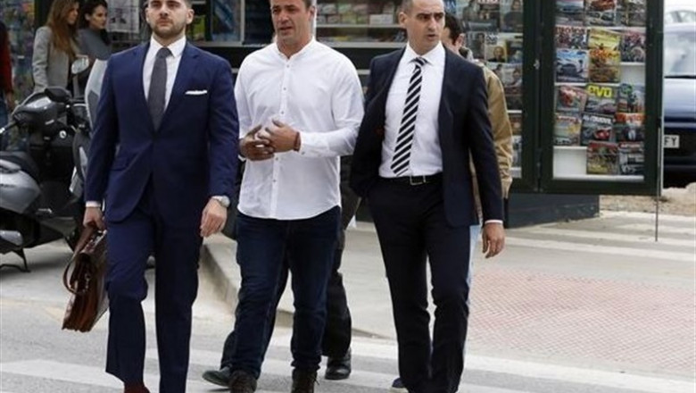 El dueño de la finca donde está el pozo en el que murió Julen con sus abogados | ALEX ZEA/EUROPAPRESS/ ARCHIVO ep duenola fincaesta pozoque murio julensus abogados