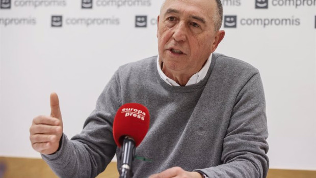 ep el candidato a la presidencia de la generalitat por compromis y diputado en las cortes joan