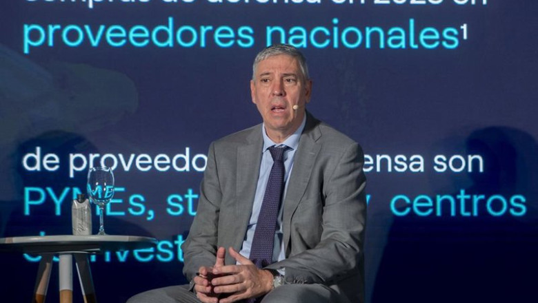 ep el consejero delegado de indra group jose vicente de los mozos durante una reunion para trabajar