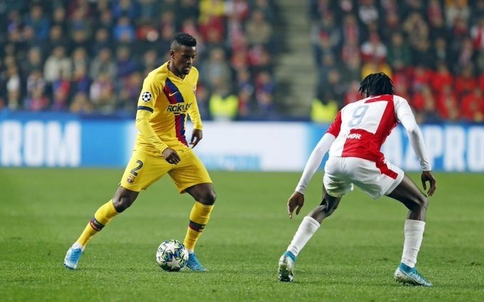 ep el jugador del fc barcelona nelson semedo en el partido contra el slavia praga en la liga de