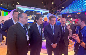ep el lider del pp alberto nunez feijoo ha visitado el estand de telefonica tras el anuncio de un