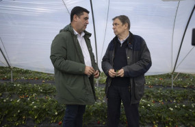 ep el ministro de agricultura pesca y alimentacion luis planas derecha visita una explotacion