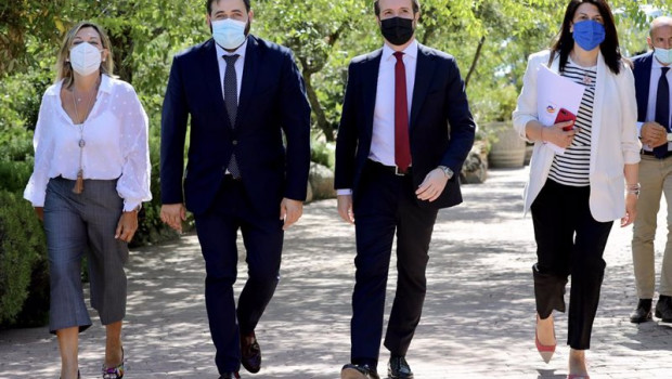 ep el presidente del pp pablo casado y el presidente del partido en castilla la mancha paco nunez en