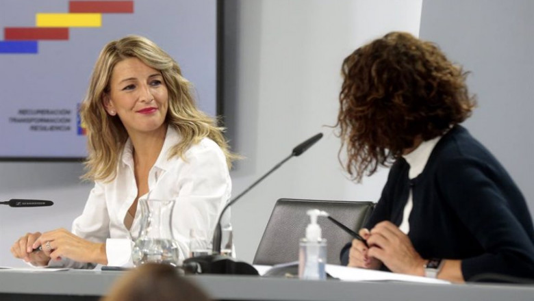 ep i-d la ministra de trabajo yolanda diaz y la ministra portavoz y de hacienda maria jesus montero ep i-d la ministra de trabajo yolanda diaz y la ministra portavoz y de hacienda maria jesus montero