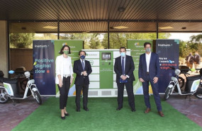 ep iberdrola se alia con cooltra e inetum para el negocio de recargas de motos electricas