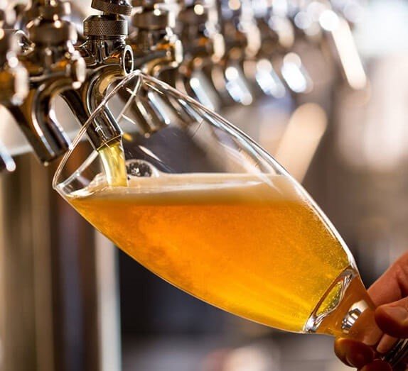ep la cervecera brasilena ambev gana 174 millones en el primer trimestre un 59 menos
