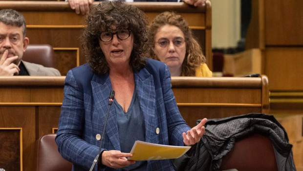 ep la diputada de erc teresa jord interviene durante una sesion de control al gobierno en el