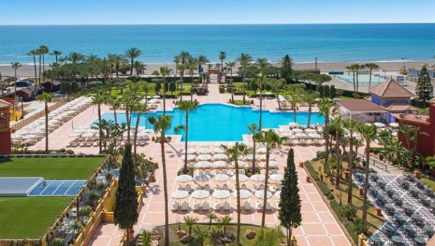 ep malaga playa hotel turismo piscina torrox viajeros turistas relax ocio verano