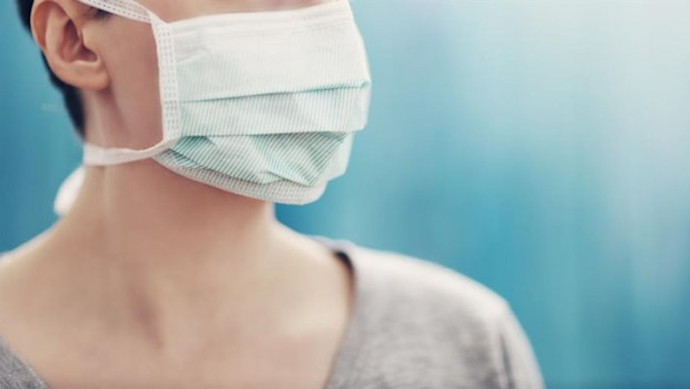 ep persona con mascarilla coronavirus