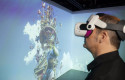ep una persona prueba unas gafas de realidad virtual a 11 de junio de 2024