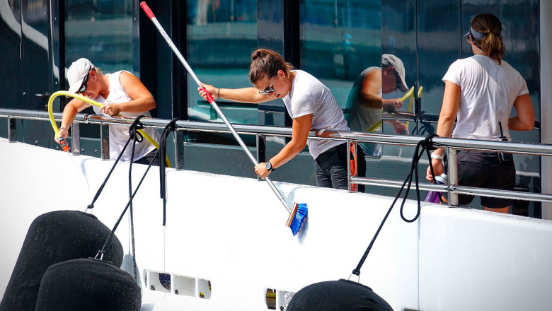 1592383083 yacht crew