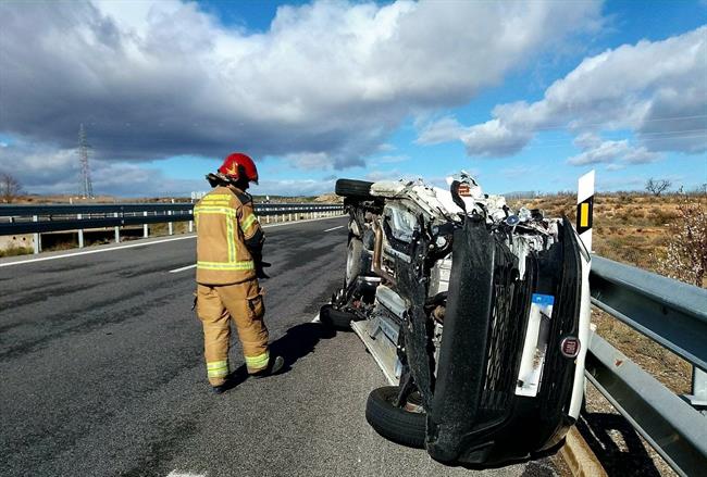 Accidente de tráfico en la AP-68 a la altura de Mallén. | EUROPA PRESS - Archivo ep accidentetraficola ap-68la alturamallen 20180308131802