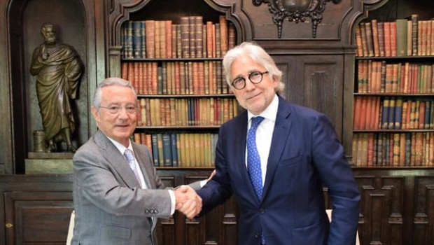 ep archivo   enric reyna y el presidente de foment del treball josep sanchez llibre en una imagen de