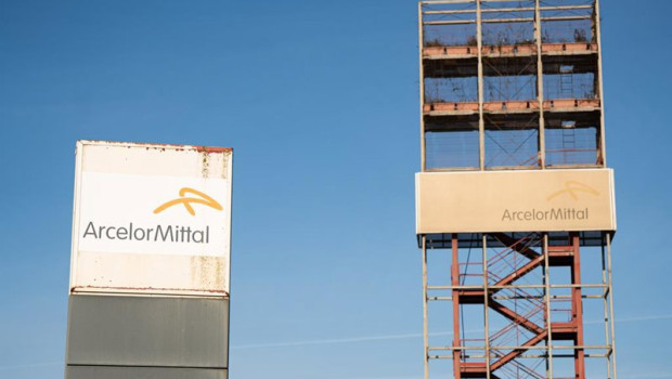 ep archivo   exteriores de la factoria arcelormittal