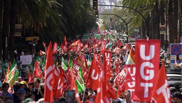 ep archivo imagenes de archivo de una manifestacion por los trabajadores ep archivo imagenes de archivo de una manifestacion por los trabajadores