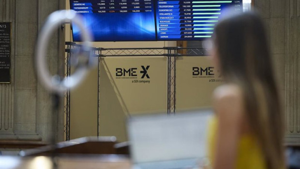 ep archivo   paneles del ibex 35 en el palacio de la bolsa de madrid a 11 de julio de 2024 en madrid