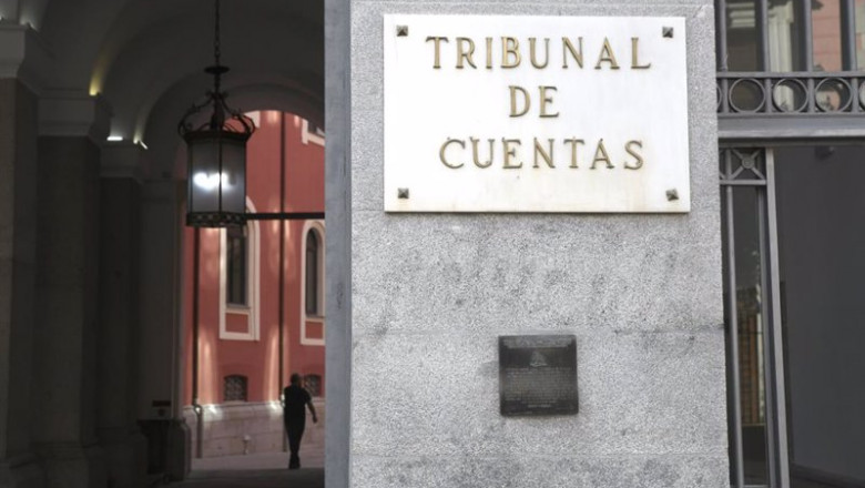 Archivo - Placa en la puerta principal del edificio del Tribunal de Cuentas en Madrid | Óscar Cañas - Europa Press - Archivo ep archivo placa en la puerta principal del edificio del tribunal de cuentas en madrid