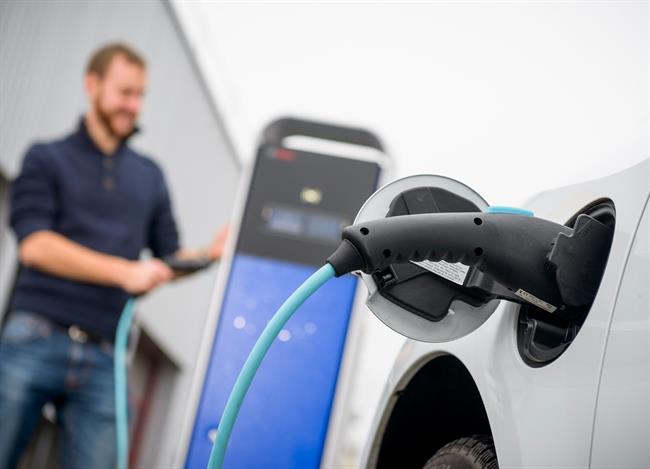 Carga de vehículo eléctrico | BOSCH ep cargavehiculo electrico