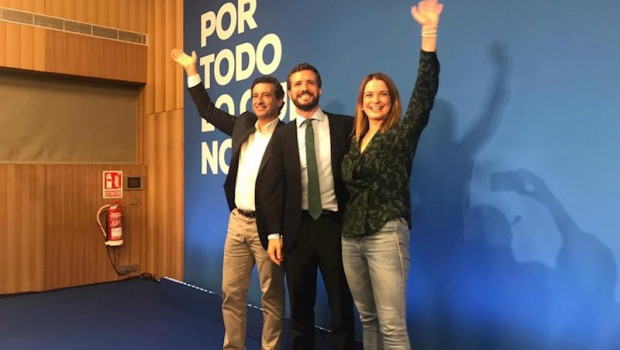 ep el candidato del pp al gobierno pablo casado con el lider del pp balear biel company y la