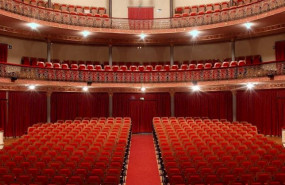 ep el gran teatro de caceres vacio