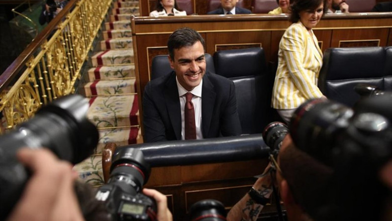 El líder del PSOE, en el hemiciclo | EUROPA PRESS - Archivo ep el lider del psoe en el hemiciclo