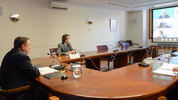ep el ministro de agricultura pesca y alimentacion luis planas participa en la reunion de asedas