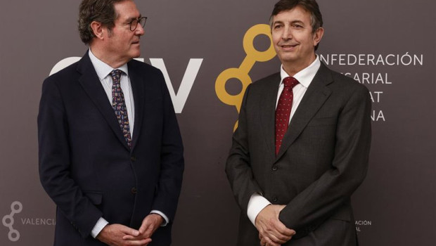 ep el presidente de ceoe antonio garamendi i junto al presidente de la confederacion empresarial de