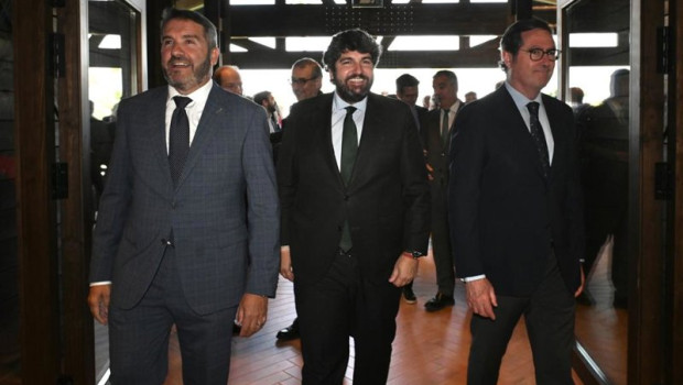 ep el presidente del gobierno regional fernando lopez miras el presidente de ceoe antonio garamendi ep el presidente del gobierno regional fernando lopez miras el presidente de ceoe antonio garamendi