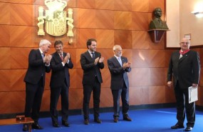 ep entregala cruz distinguida2 clasela ordensan raimundo penafort