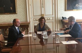 ep javier lambanha reunido hoyla ministra meritxell batetmadrid