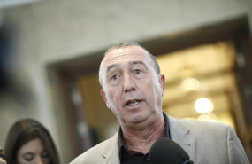 ep joan baldovi portavoz de compromis en el congreso hace declaraciones a los medios