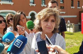 ep la ministrasanidadfunciones maria luisa carcedo atiendelos mediosla finba en oviedo
