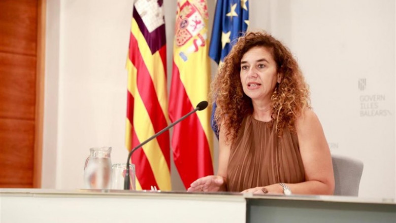 La portavoz del Govern balear, Pilar Costa, durante la rueda de prensa de este viernes. | CAIB ep la portavoz del govern balear pilar costa durante la rueda de prensa de este viernes