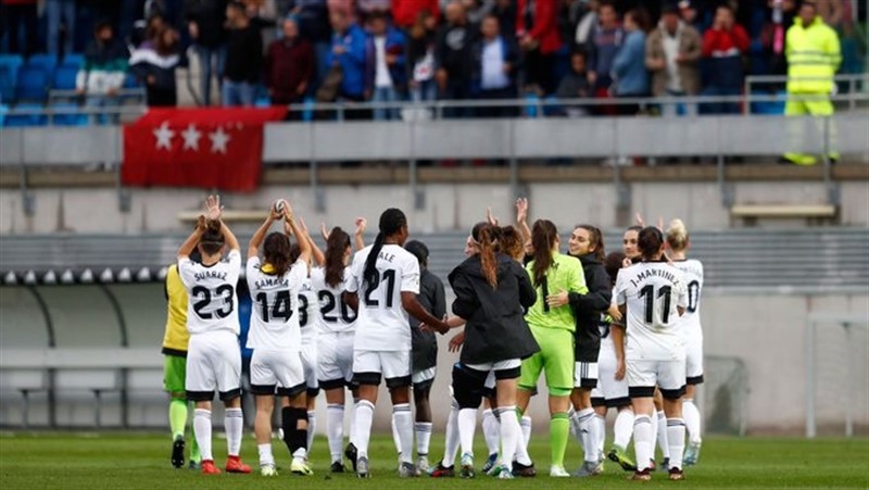 ep las jugadoras del cd tacon celebran su victoria ante el sporting huelva