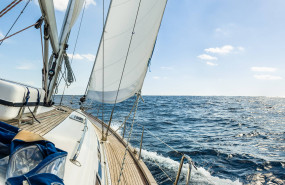 1570095350 cruzar el atla ntico en velero