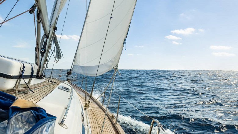 1570095350 cruzar el atla ntico en velero