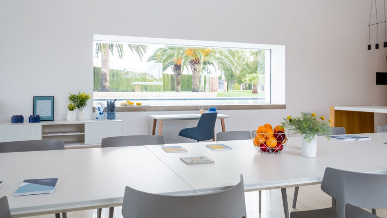 1627542381 actiumediterr neo 2 