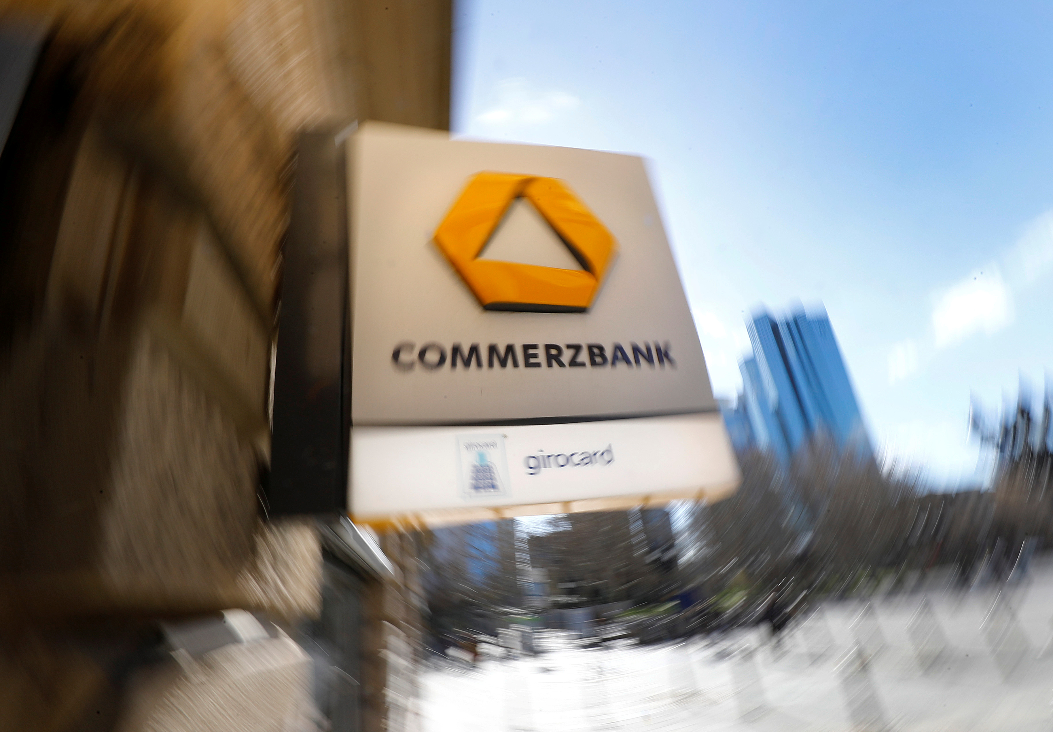 commerzbank-publie-un-benefice-en-chute-de-54-au-1er-trimestre