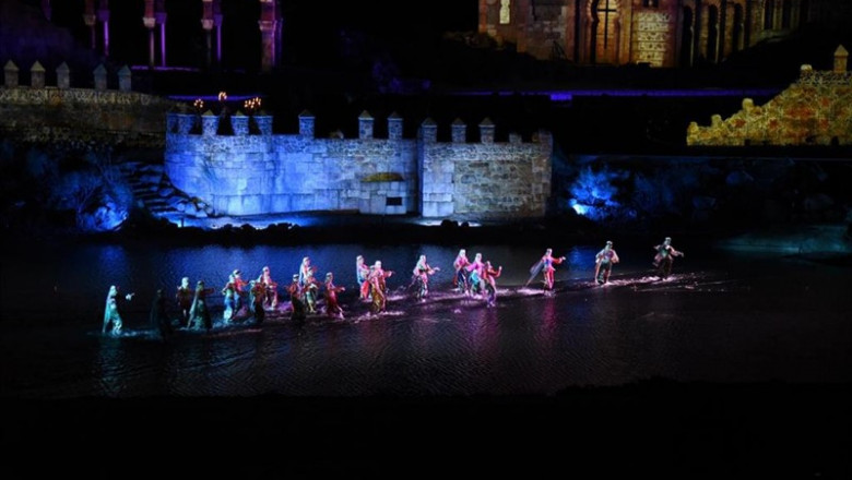 Acto inaugural del parque Puy du Fou España con 'El sueño de Toledo'. | JCCM ep acto inaugural del parque puy du fou espana con el sueno de toledo
