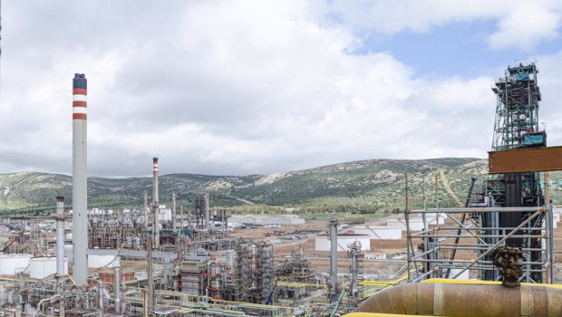 ep archivo   el complejo industrial de repsol en puertollano