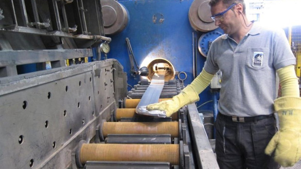 ep archivo   operario en una fabrica industrial 20260521092703
