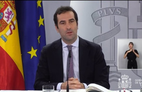 ep carlos cuerpo ministro de economia y comercio durante la rueda de prensa posterior al consejo de