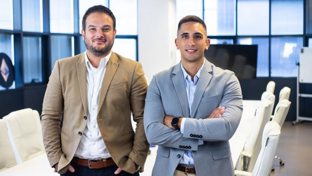 ep de izquierda a derecha el director de compliance de bit2me joao augusto teixeira y el ex miembro