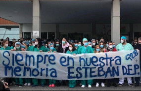 ep decenas de trabajadores del severo ochoa leganes rinden homenaje a esteban el enfermero fallecido