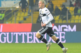 ep el jugador del parma simone iacoponi