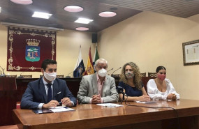 ep el presidente del cabildo alpidio armas y el director general de infraestructura turistica del