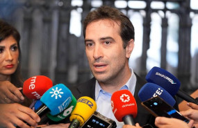 ep el vicepresidente primero del gobierno carlos cuerpo en una atencion a medios en sevilla