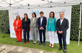 ep foto de familia de la jornada de clausura en ametic