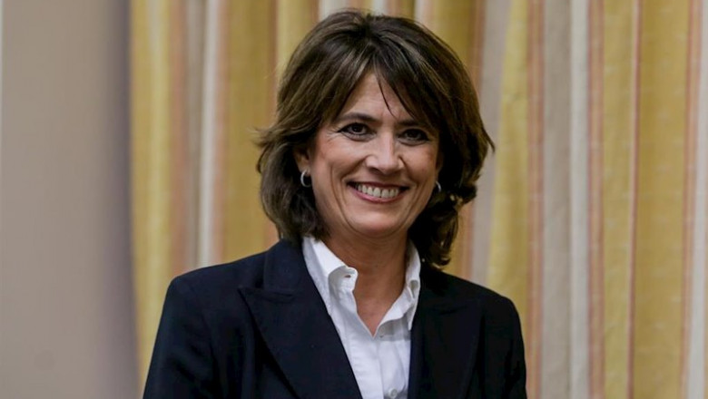 La exministra de Justicia Dolores Delgado, a su llegada a la Comisión de Justicia del Congreso de los Diputados para comparecer en relación con su propuesta de nombramiento como Fiscal General del Estado, en Madrid (España) a 20 de febrero de 2020. | Ricardo Rubio - Europa Press ep la exministra de justicia dolores delgado a su llegada a la comision de justicia del congreso de