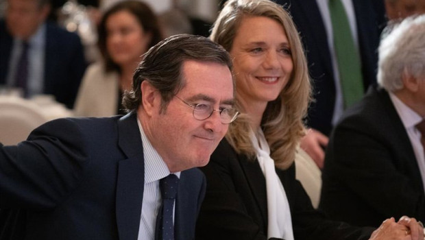 ep la presidenta de cepyme angela de miguel y el presidente de la ceoe antonio garamendi durante un
